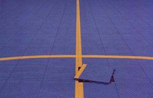 Quais as Vantagens dos Pisos Esportivos Modulares Portáteis Drenantes de Polipropileno